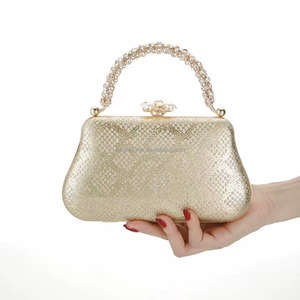 Nuevo Bolso de Mano de Moda 2025 para Mujer, con Cadena Dorada, Diseño Cuadrado, Ecológico, de PU, con Cierre Magnético, de 1 a 1.9 Litros, para Eventos Nocturnos - Product Image 5