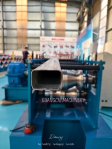 Machine automatique de formage de rouleaux de tubes ronds en acier au carbone avec roulement pour conversion de ronds en ovales 22KW 10-18m/min - Product Image 6