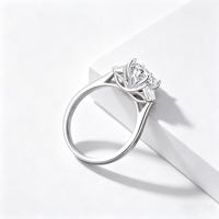 Bague de fiançailles en moissanite à trois pierres 2CT, plaqué platine épais, argent sterling 925, D VVS1, certifiée GRA, passe le testeur de diamant
