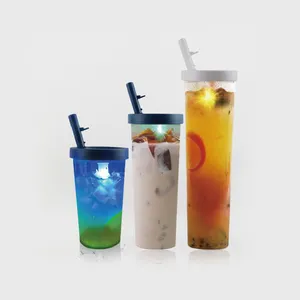 Diskon besar grosir cangkir jus plastik sekali pakai restoran Logo kustom kopi teh susu gelembung King dengan tutup lampu LED