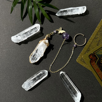Vente en gros de bandes de quartz naturel transparent pendule de sorcellerie avec pierres de guérison collier de perles d'améthyste pour voiture cadeaux suspendus