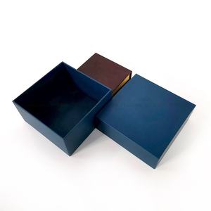 Design énigmatique CMYK pour abonnements mystérieux – Profil personnalisé et design sur mesure pour services d'<span class=keywords><strong>abonnement</strong></span> basés sur profil - Product Image 5