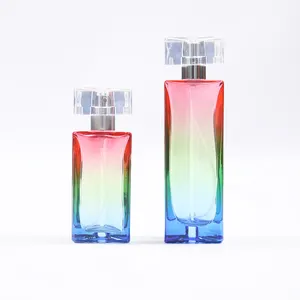 Yeni 30ml 50ml parfüm cam şişe basit üçgen şeffaf nemlendirici sprey şişe seyahat parfüm şişesi