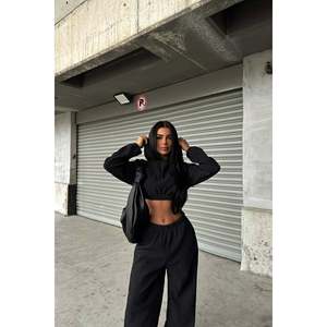 Pantalones de Traje Negros para Mujer - Product Image 3
