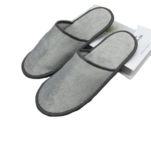 Durable en utilisation bonne réputation pas cher prix réglable inhabituel réparable anti-rétractable pantoufles supérieures pour hôtel compagnie aérienne - Product Image 1