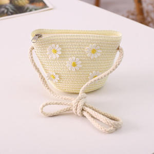 Ensemble chapeau de paille vintage et sac de plage d'été pour femme avec perles, fermeture éclair et large visière pare-soleil - Product Image 3