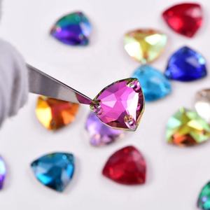 Oleeya 5A แก้วคริสตัลเย็บติดพลอยเทียมทรงสามเหลี่ยมอ้วนกว่า20สีสำหรับตกแต่งเครื่องแต่งกายด้วยคริสตัล - Product Image 5