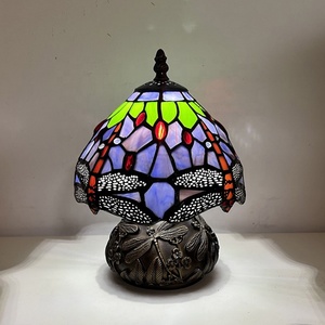 Lámpara de Mesa Tiffany LongHuiJing de 8 Pulgadas, Pantalla de Vidrio con Diseño de Libélula Roja, Lámpara de Escritorio de Lujo con Base de Cobre Antiguo - Product Image 2