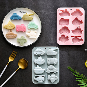 Stampo 8-in-1 con 8 diverse forme a tema veicoli, stampo in silicone per cioccolato, vassoio per cubetti di ghiaccio, stampo per <span class=keywords><strong>torte</strong></span>, auto e mezzi di trasporto - Product Image 4