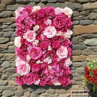 Décoration de mariage, mur de fleurs artificielles avec des roses, des hortensias, des arrangements floraux en soie, mariage, Saint-Valentin