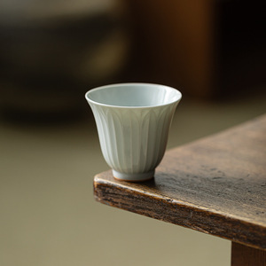 Guanlan Ceramic Lotus Petal Master Cup Porcelain Cone Shape For Kung Fu <b>Tea</b> <b>Sets</b> Household Use - Product Image 2