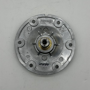 Conjunto de Brida Izquierda para Lavadora Candy, Ranura Estriada SX2160 70013823, Pieza de Acero - Product Image 1