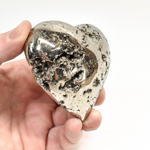 Cráneo y Corazón de Pirita, Adorno Tallado en Cristal Natural para Sanación, Decoración y Colección - Product Image 5