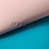 Cuir PU non tissé à grain litchi avec un aspect cuir naturel subtil, épaisseur 1,3 mm, adapté aux chaussures, sacs et ameublement