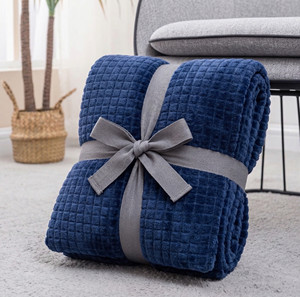 Manta de Franela Jacquard Súper Suave Personalizada de 50x60'', 100% Poliéster, para el Hogar, Viajes y Cama, Comodidad para Todas las Estaciones - Product Image 4