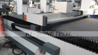 Máquina Fresadora CNC Multifuncional 1625 con Mesa de Trabajo Equipada con Cuchilla Vibratoria para Grabado y Corte CNC de Materiales Compuestos
