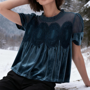 Nouvelle Blouse en Velours et Dentelle pour <span class=keywords><strong>Femme</strong></span> Printemps 2026, Col Rond, Manches Courtes, Coupe Évasée, Haut Élégant et Ample avec Design Intricate au Dos - Product Image 2