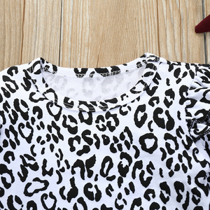 Venta al por Mayor de Conjuntos de Ropa para Niños de Estilo Nuevo, Romper de Encaje y Vestido Rojo con Cola Larga - Product Image 3