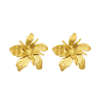 Anting-anting tusuk bunga anggrek besar bertekstur Ilona, berlapis emas 18K, baja tahan karat, anting-anting gantung floral, perhiasan hadiah