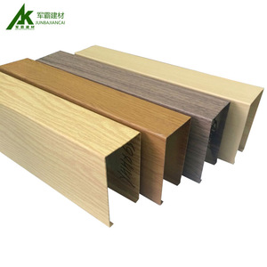 Perfil en U de Aleación de Aluminio con Acabado Madera Serie 6000 de JUNBAJIANCAI, 50x100mm, con Servicio de Corte para Decoración de Techos - Product Image 1