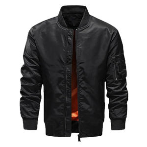 Chaqueta Clásica para Hombre con Textura Suave, Corte Refinado y Opción Elegante para Uso Diario - Product Image 4
