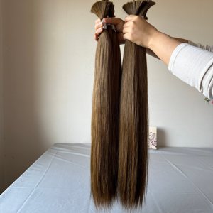 <span class=keywords><strong>Capelli</strong></span> Umani Europei Grezzi di Alta Qualità a Doppia Trama, Allineati alle Cuticole, per Intrecciare, Colore Marrone Chiaro <span class=keywords><strong>Rame</strong></span>, Vendita all'Ingrosso - Product Image 1