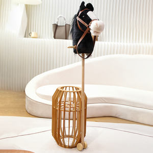 Bastone cavallo peluche fatto a mano Hobby cavallo su un bastone con ruote di legno vero <span class=keywords><strong>Pony</strong></span> nitrire e suoni galoppanti per i bambini più piccoli - Product Image 2
