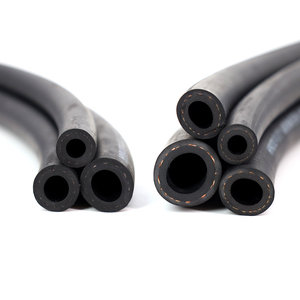 유연한 NBR 매끄러운 표면 커버 <span class=keywords><strong>SAE</strong></span> J30 R6 R7 고무 연료 오일 호스 - Product Image 1