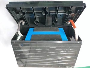 Smart 100Ah 24 V 12A 24 Volt 10Kwh Lifepo4 Batería de arranque cuadrada 30Ah 12000Mah 24 V 220Ah 300 Ah Estación de energía solar de litio - Product Image 3