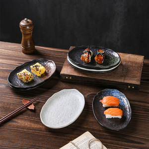 จานซูชิเซรามิกทรงรีขนาด 7 นิ้ว เคลือบแบบ Reactive Glaze สำหรับอาหารญี่ปุ่น ร้านอาหาร โรงแรม และภาชนะบนโต๊ะอาหาร - Product Image 3