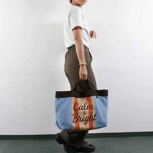 Sacs à main en gros, design rayé personnalisé, grande capacité, sacs à main en paille tissés à la main pour femmes - Product Image 1