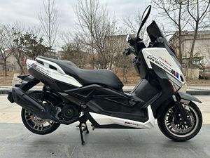 รถมอเตอร์ไซค์แบบใช้ถนนสกู๊ตเตอร์ใช้แก๊สเหยียบน้ำมันเบนซิน - Product Image 3