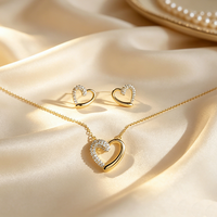 Parure de bijoux en cuivre plaqué or 18 carats avec collier et boucles d'oreilles clous en forme de cœur, sans ternissement, pavées de zircons, accessoires pour femmes, cadeau 2026
