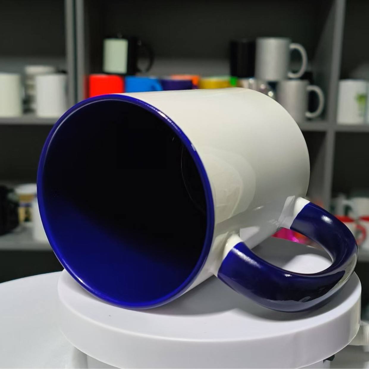 สีน้ำเงินเข้ม