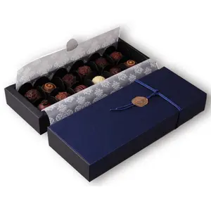 Özel logo kapak ve baz kadife siyah çevre dostu paskalya cadılar bayramı hediye kutusu plastik tepsi ile küçük çikolata hediye kutusu