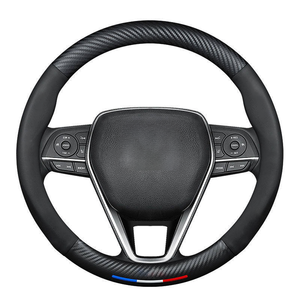Coprivolante in Fibra di Carbonio con Logo in Rilievo, Antiscivolo, Compatibile con <span class=keywords><strong>Toyota</strong></span> Corolla Cross Fortuner <span class=keywords><strong>RAV4</strong></span> Hybrid - Product Image 3