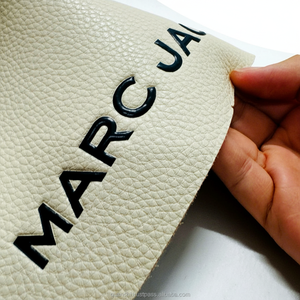 Autocollants de logo en silicone surélevé 3D personnalisés de haute qualité patchs à coudre en vinyle de transfert de chaleur pour vêtements et étiquettes de vêtements - Product Image 1