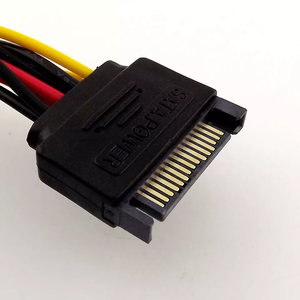 Câble <span class=keywords><strong>adaptateur</strong></span> secteur 15 broches <span class=keywords><strong>SATA</strong></span> mâle <span class=keywords><strong>vers</strong></span> double 4 broches <span class=keywords><strong>Molex</strong></span> IDE <span class=keywords><strong>femelle</strong></span> Y Splitter - Product Image 3