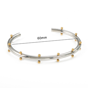 กำไลข้อมือสแตนเลสสตีลกันน้ำ ชุบทอง 18K PVD ประดับ<span class=keywords><strong>ลูก</strong></span>ปัดขนาดเล็ก รูปทรงตัว C สำหรับผู้หญิง เครื่องประดับแฟชั่น - Product Image 6