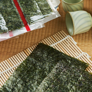 Emballage pour onigiri triangulaire, film double couche pour la vente au détail, certifié IFS Food, vente en gros, exportation - Product Image 2