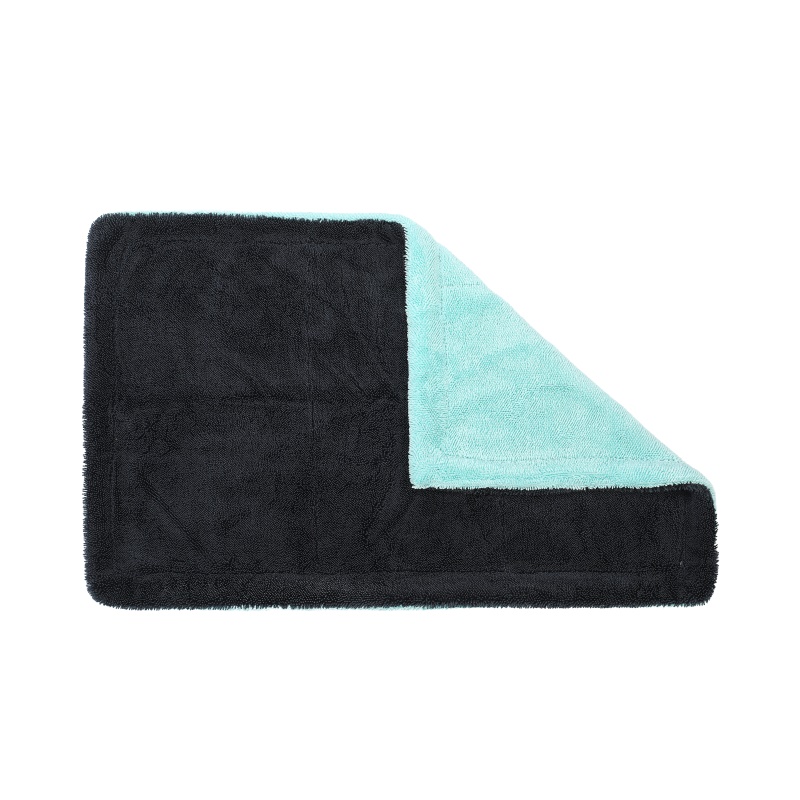 Noir et vert menthe