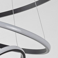 Lampe à suspension décorative moderne dorée à trois cercles Suspension en acrylique de luxe pour le salon Lampe à suspension LED pour la maison