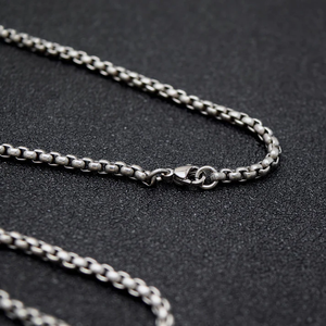 Collana in Titanio Puro con Catena a Maglia Quadrata per Uomo e Donna, Gioiello Ipoallergenico e Leggero, Produzione OEM Personalizzata, Vendita all'Ingrosso - Product Image 4