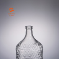Bouteille de vin en verre de grande capacité de 1500 ml, bouteille de vin en verre gravée en forme de diamant, adaptée à l'emballage du brandy et du whisky