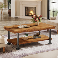 Mesa de Centro Retangular de 47 Polegadas Estilo Fazenda em Madeira Maciça com 2 Níveis, Prateleira com Borda Natural e Pernas de Metal para Sala de Estar