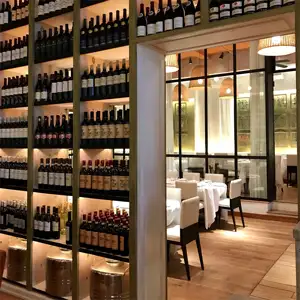 CIRI tanaman wine store dekorasi toko wine, kabinet pajangan dengan lampu unik kualitas tinggi