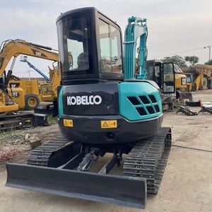 Mini-excavatrice Kobelco SK50 d'occasion, 5 tonnes, modèle 2022, moteur Isuzu, capacité de la benne de 0,2 m, composants hydrauliques d'origine, pompe à engrenages - Product Image 2