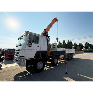 Camion HOWO 8*4 avec grue télescopique montée sur camion, capacité de levage de 12 tonnes, camion à bras droit d'<span class=keywords><strong>occasion</strong></span> - Product Image 4