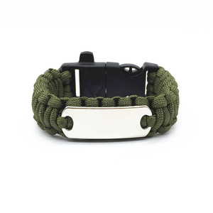 Braccialetto Paracord 550 Mimetico Personalizzato con Logo, Fischietto e Acciarino, Braccialetto Paracord per Sopravvivenza all'Aperto - Product Image 3