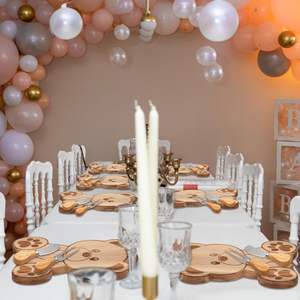 Souvenirs de mariage, cadeaux de mariée, cadeaux de fête, planche à découper en bois personnalisable, design mignon, écologique, compatible lave-vaisselle - Product Image 4